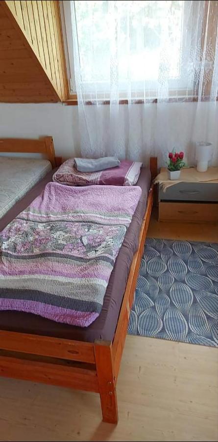 Visszavar-Lak Privat Berlemeny Hotel Badacsonytomaj Bagian luar foto